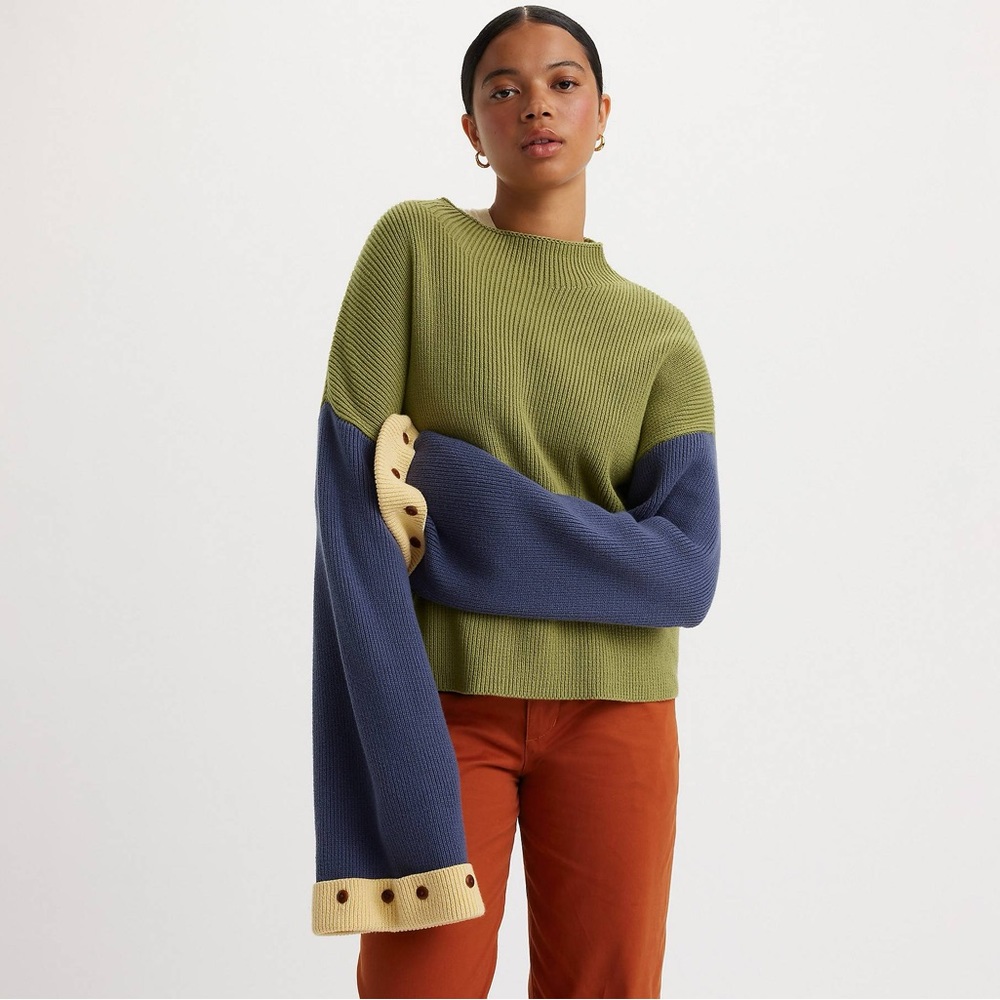 Levi’s X Emma Chamberlain Mockneck Sweater size Small